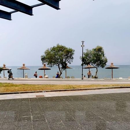 Apartment With 3 Rooms Just 1 Min From The Beach And Free Public Parking Peraia  Ngoại thất bức ảnh