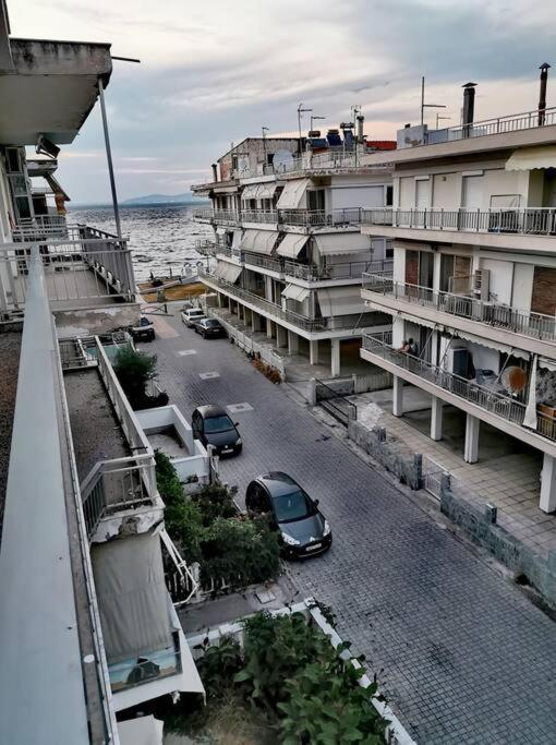 Apartment With 3 Rooms Just 1 Min From The Beach And Free Public Parking Peraia  Ngoại thất bức ảnh