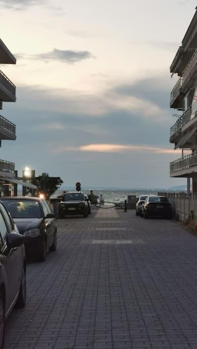 Apartment With 3 Rooms Just 1 Min From The Beach And Free Public Parking Peraia  Ngoại thất bức ảnh