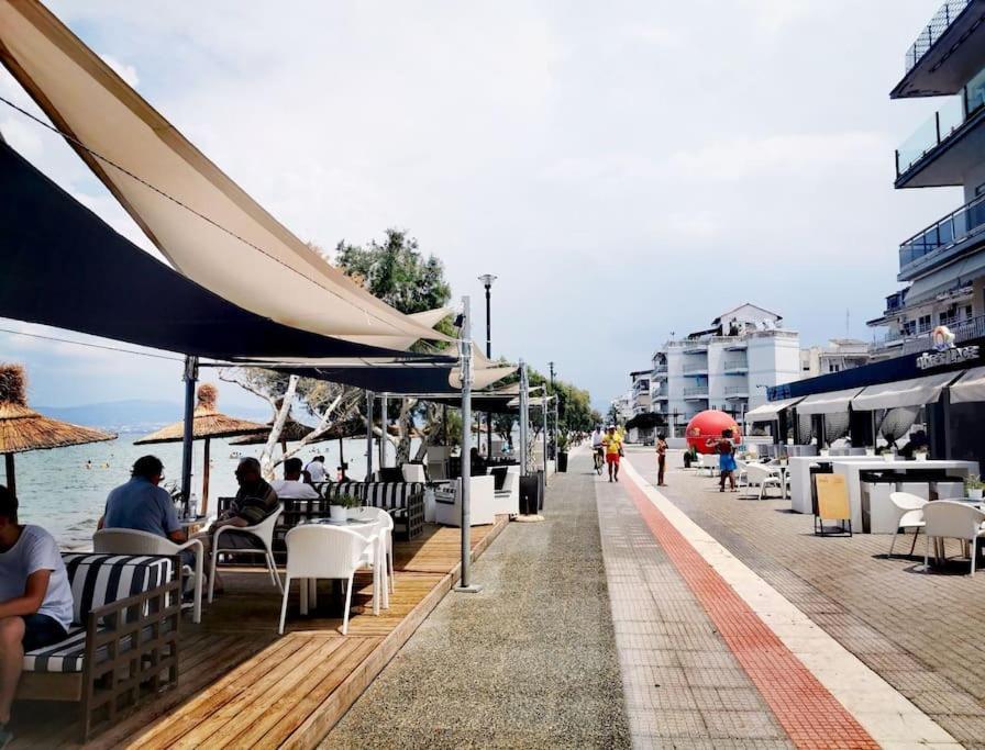 Apartment With 3 Rooms Just 1 Min From The Beach And Free Public Parking Peraia  Ngoại thất bức ảnh